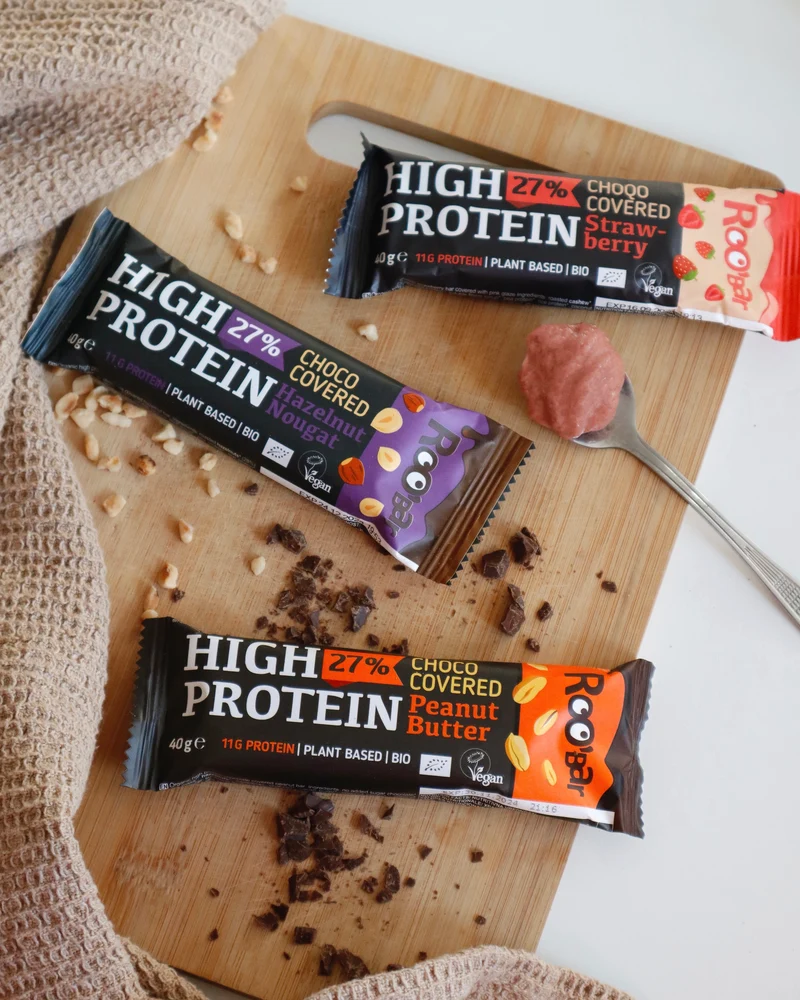 BIO High Protein Pink Chocolate Covered Bar with Strawberries