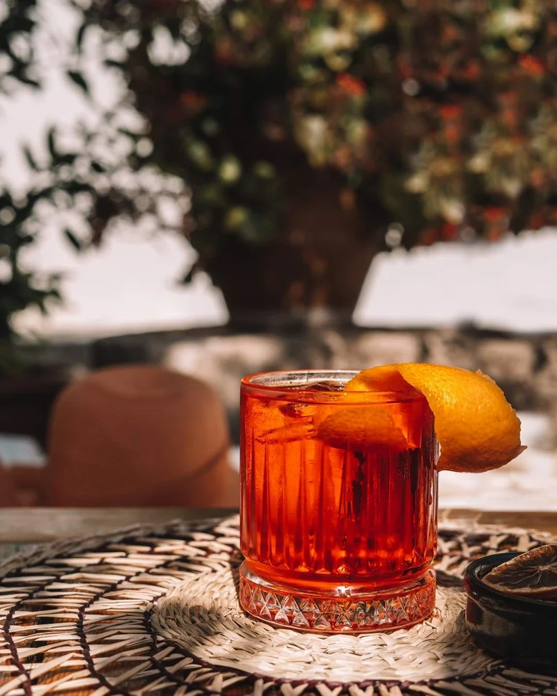 Großes Negroni Set Mit Ruby, Vermouth, Juniper