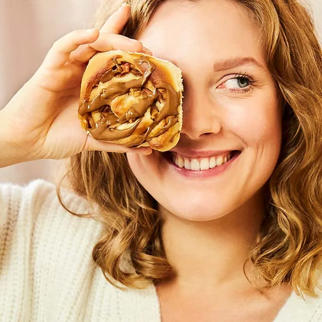 BIO Almond Butter Cinnamon Roll