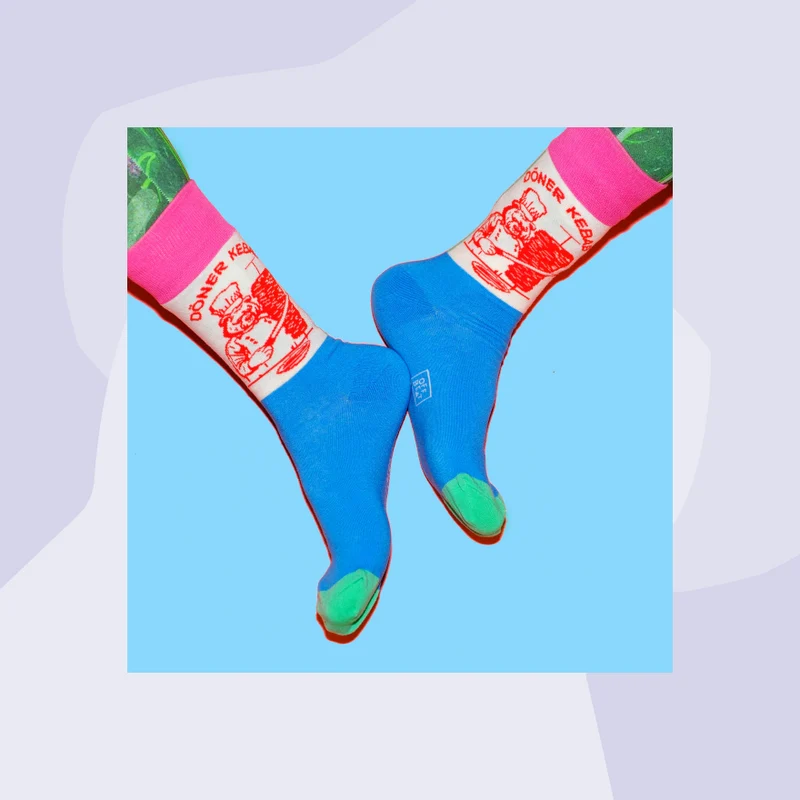Sportsocken mit Aufdruck: Berliner Bär mit Dönerspieß
