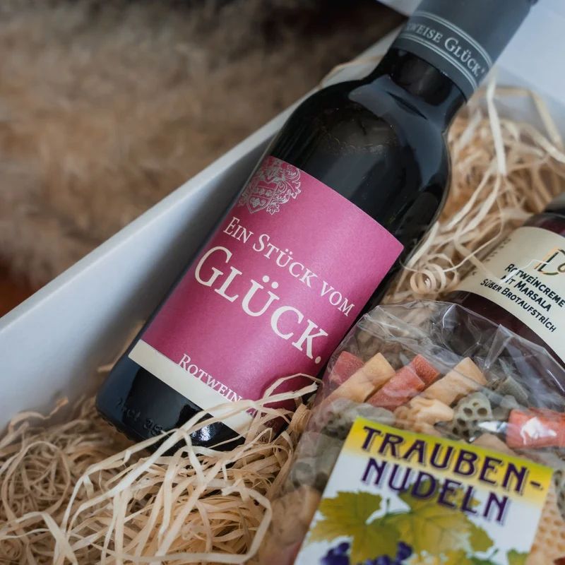 Wine & Dine Geschenkset | Geschenk für Weinfreunde mit Wein & Feinkost