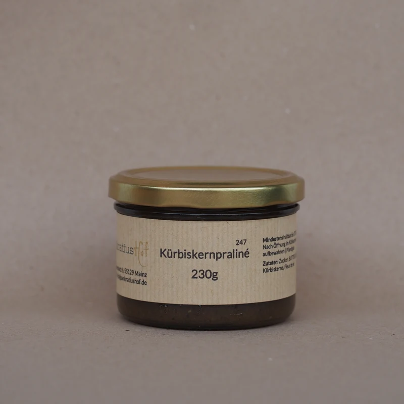 Salzkaramell mit gerösteten Kürbiskernen