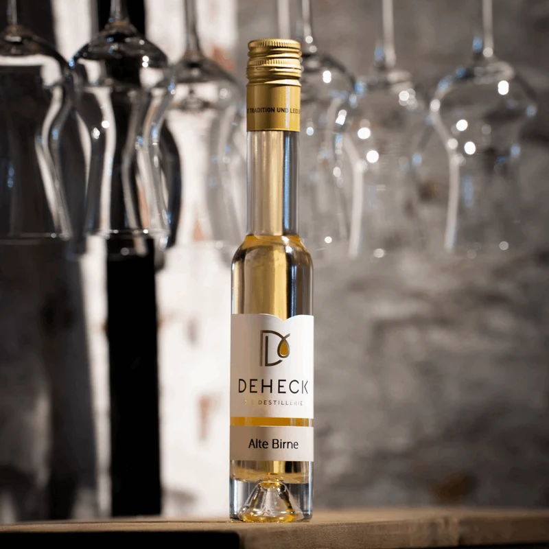 Alte Birne Spirituose | Birnen Schnaps der vollreifen Frucht | 35%
