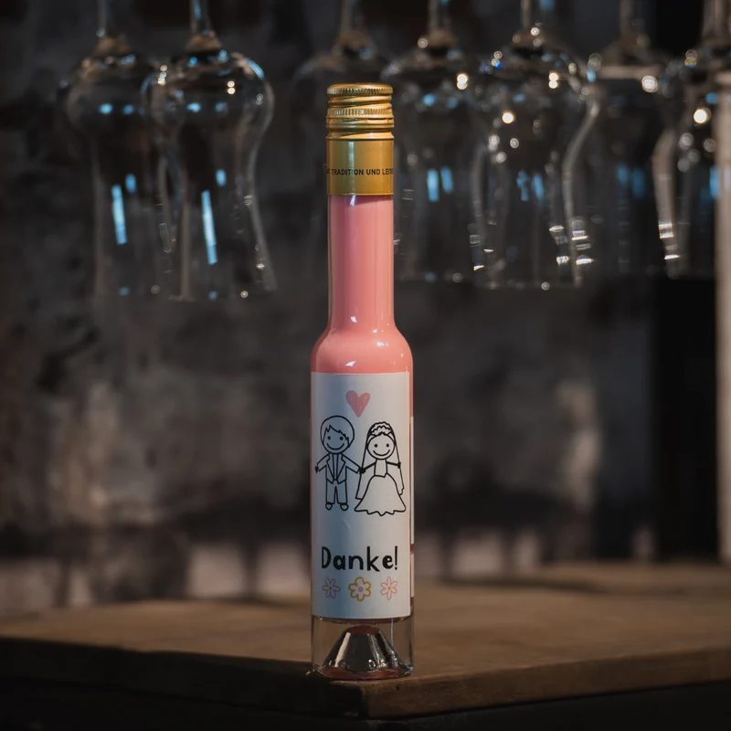 cremiger Erdbeeren Hochzeitslikör (Gastgeschenk für Hochzeitsgäste)