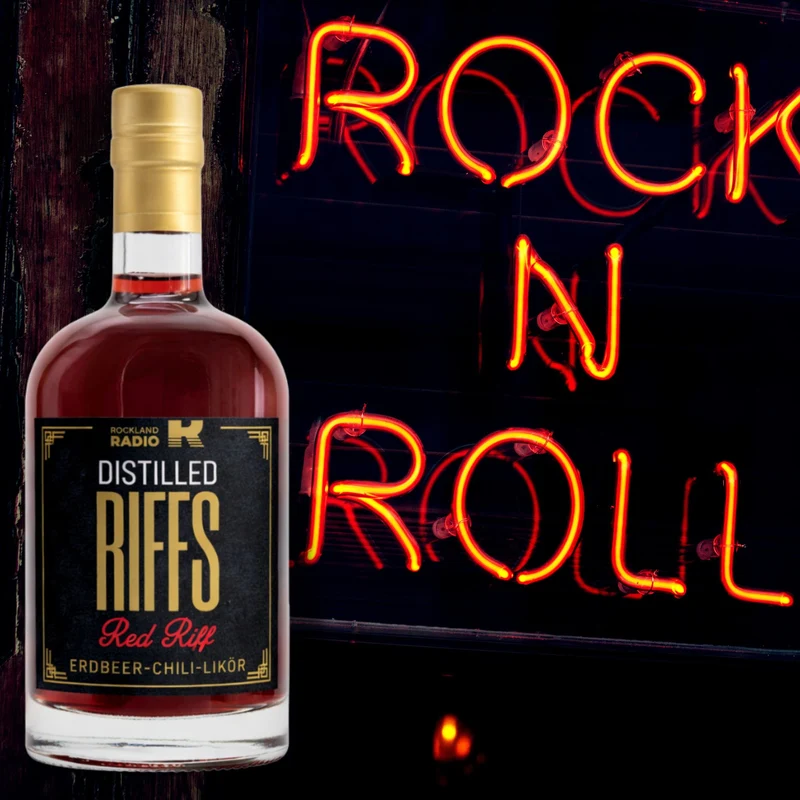 Rockland Radio Erdbeer Likör | mit dezenter Chili Note | 20% | Distilled Riffs