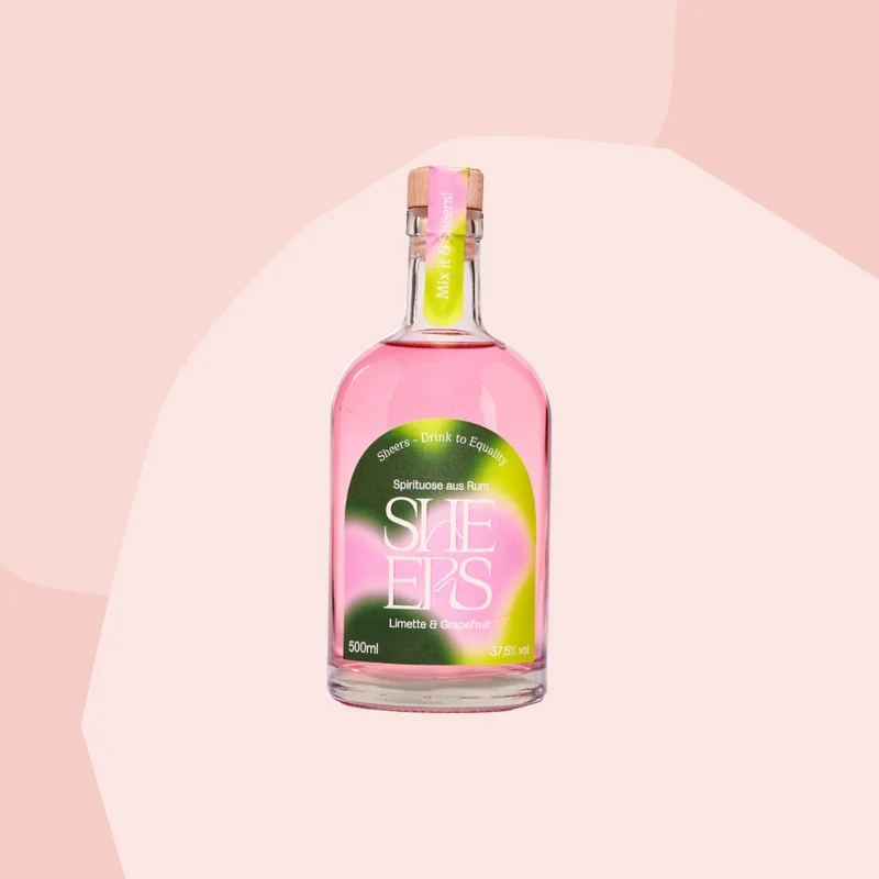 Rum: Spirituose mit Limette und Grapefruit