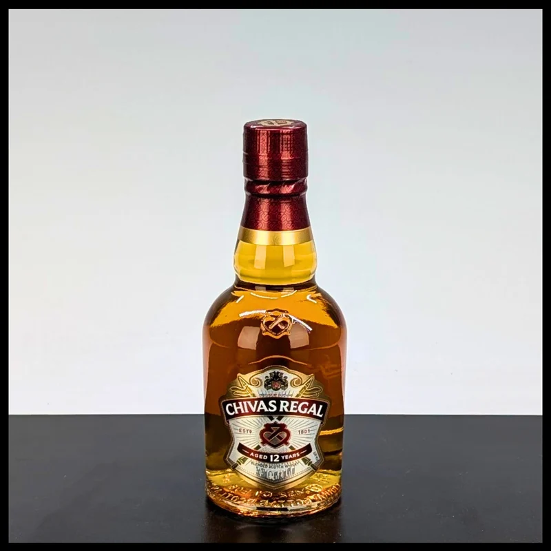 Chivas Regal 12 YO Blended Scotch Whisky 0,35L - 40% Vol.